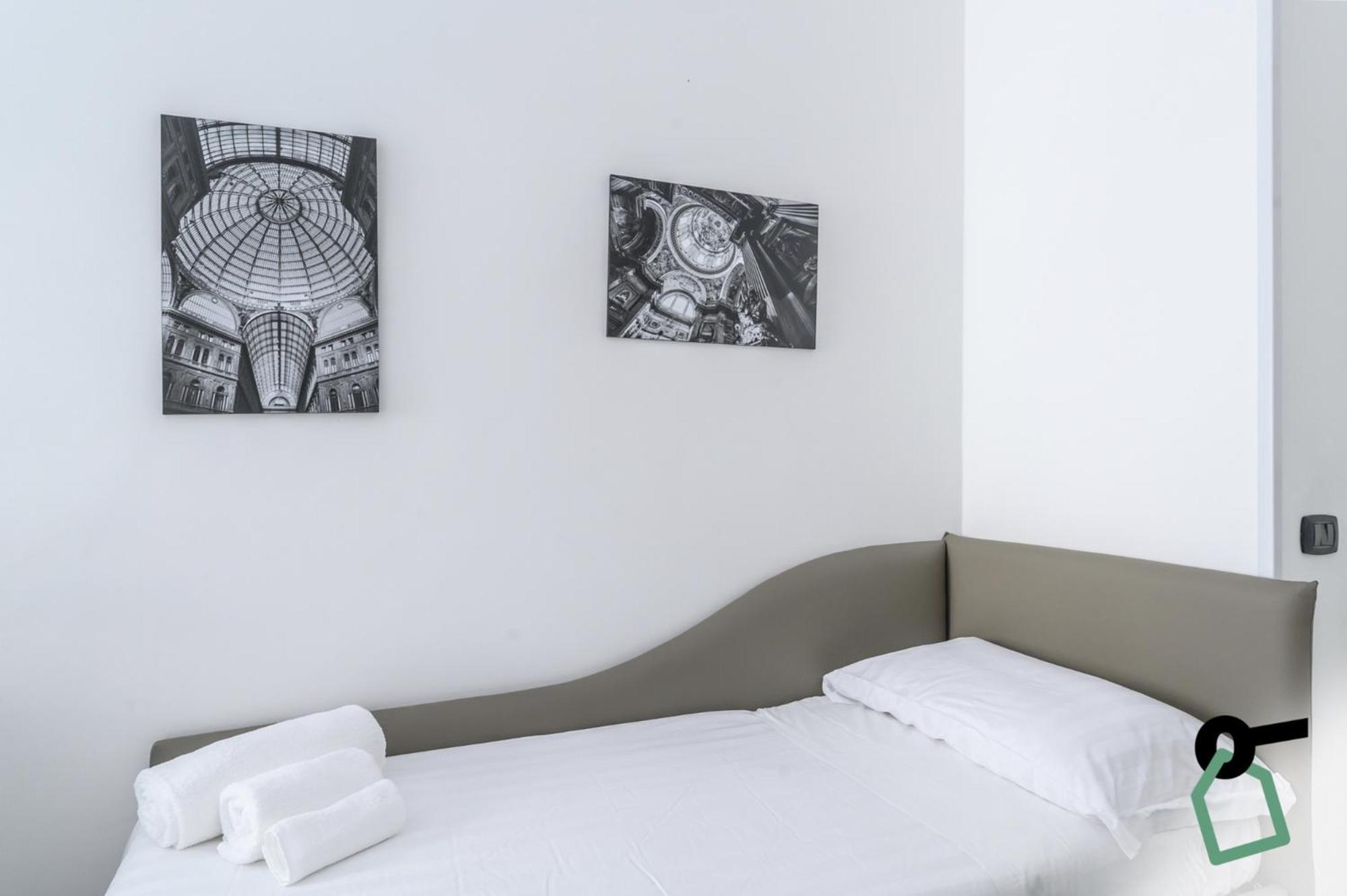 Hotiday Room Collection - Napoli Sant'Arcangelo Dış mekan fotoğraf