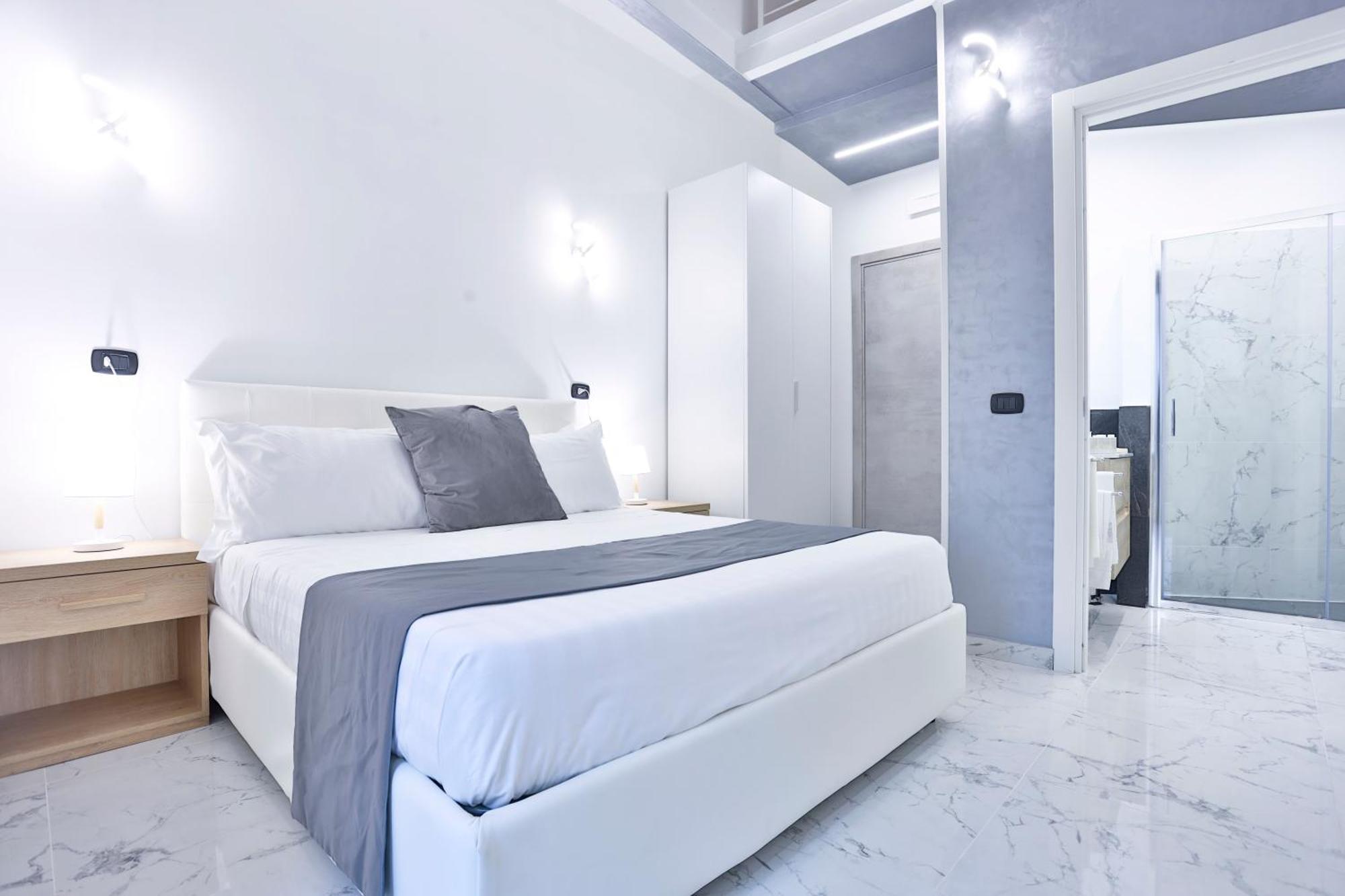 Hotiday Room Collection - Napoli Sant'Arcangelo Dış mekan fotoğraf