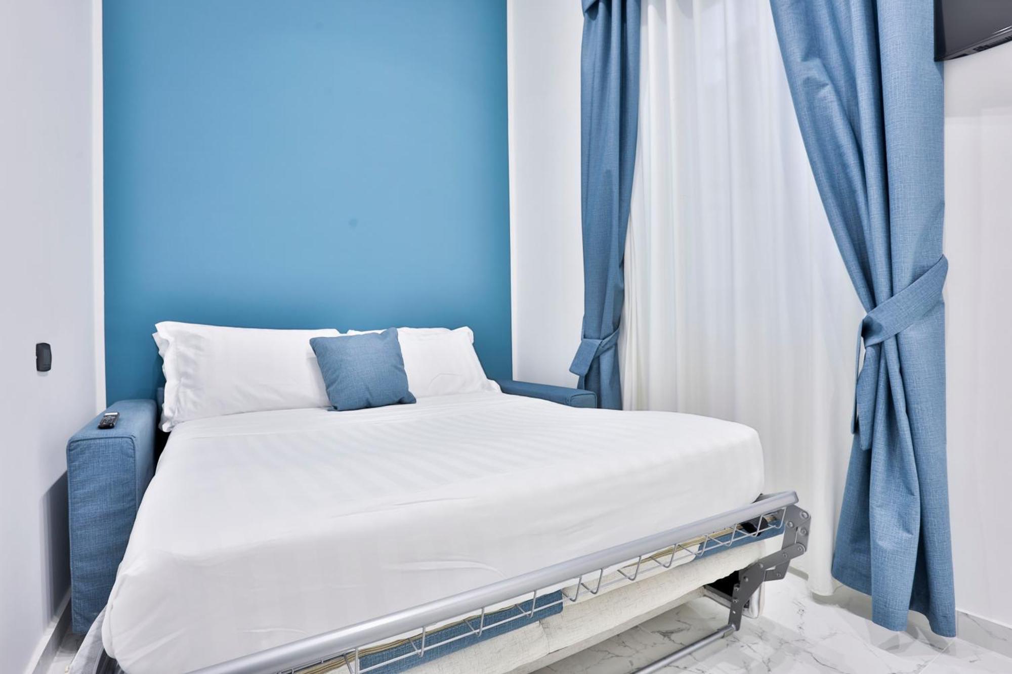 Hotiday Room Collection - Napoli Sant'Arcangelo Dış mekan fotoğraf