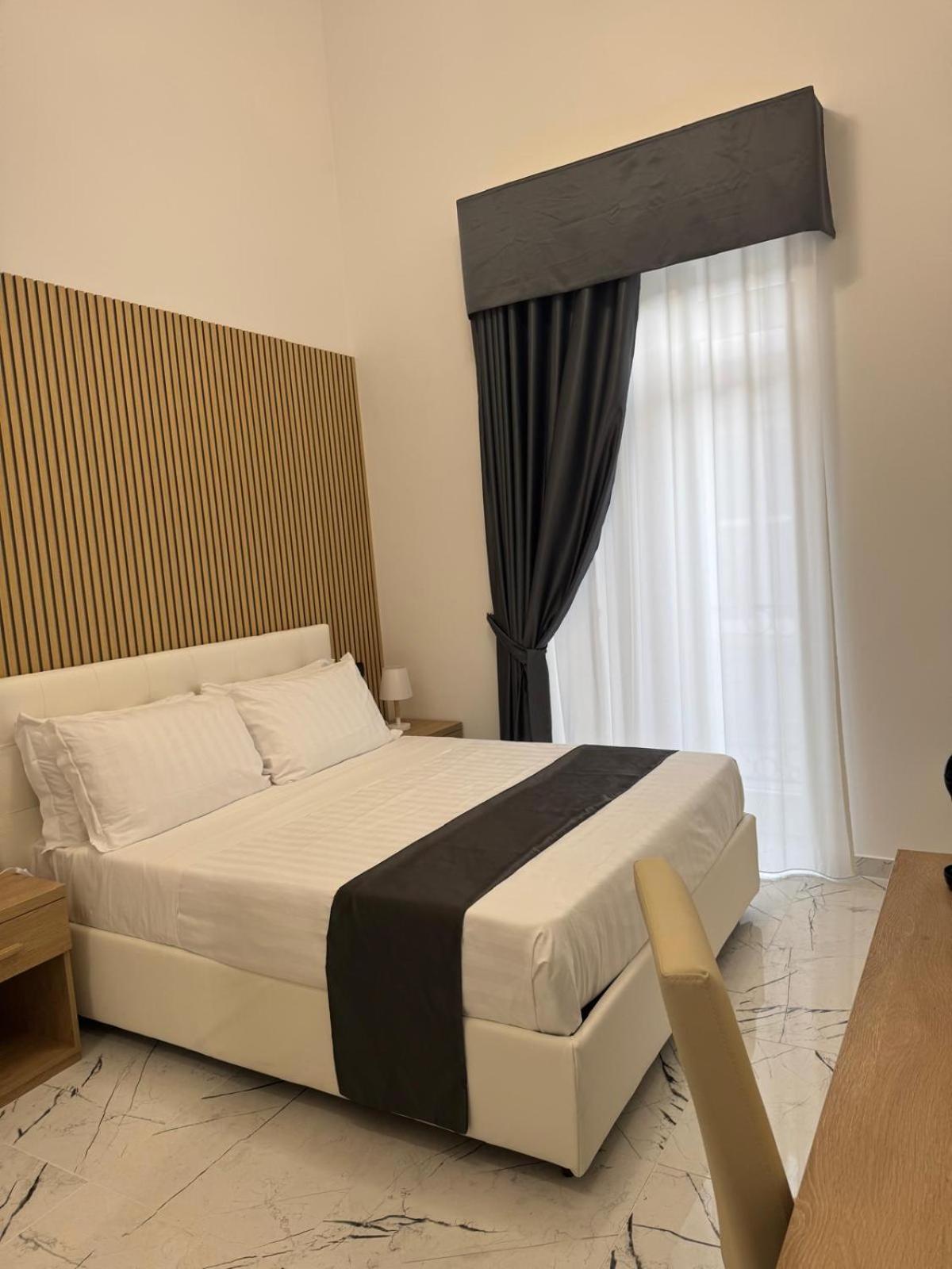 Hotiday Room Collection - Napoli Sant'Arcangelo Dış mekan fotoğraf
