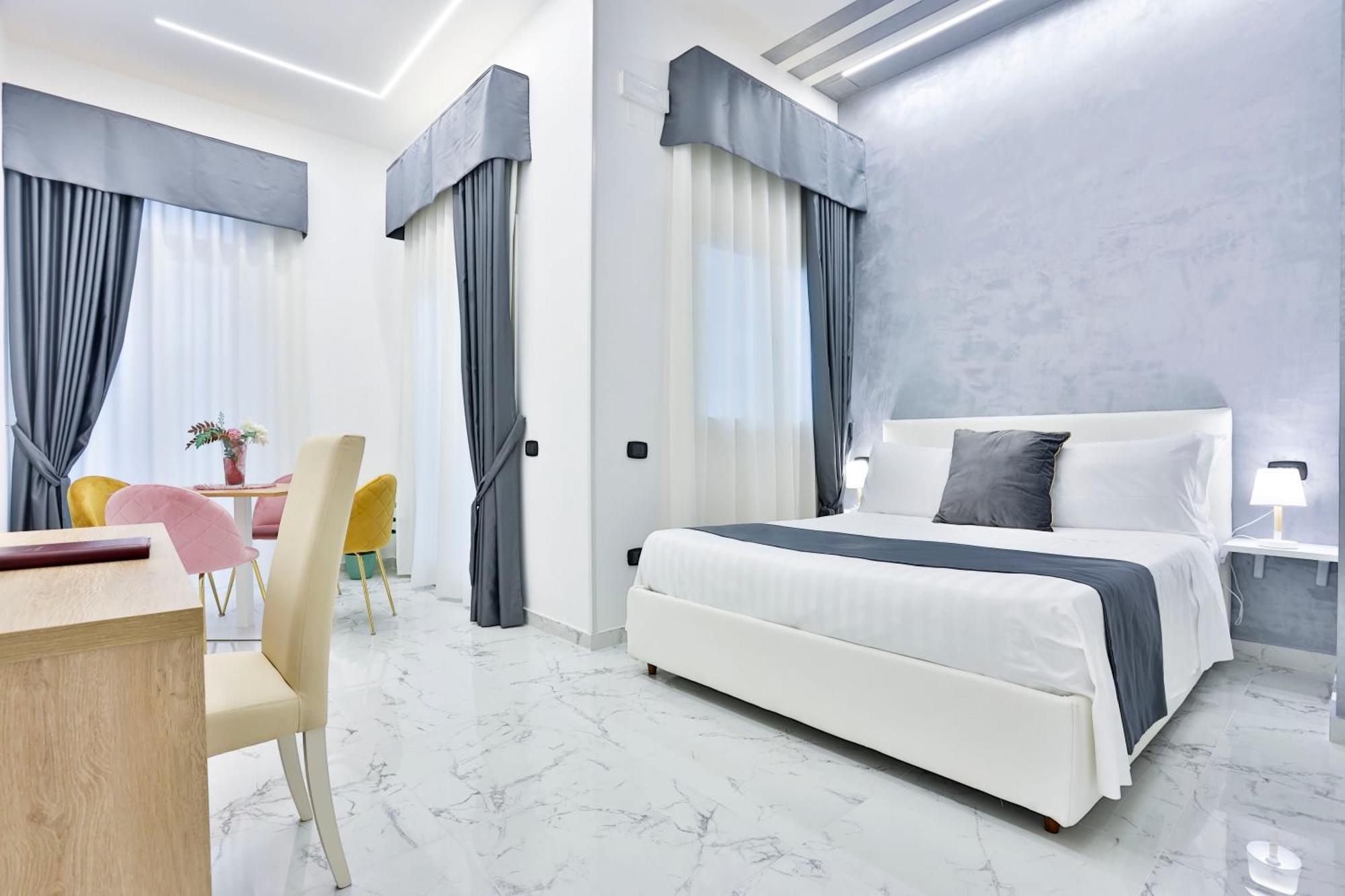 Hotiday Room Collection - Napoli Sant'Arcangelo Dış mekan fotoğraf