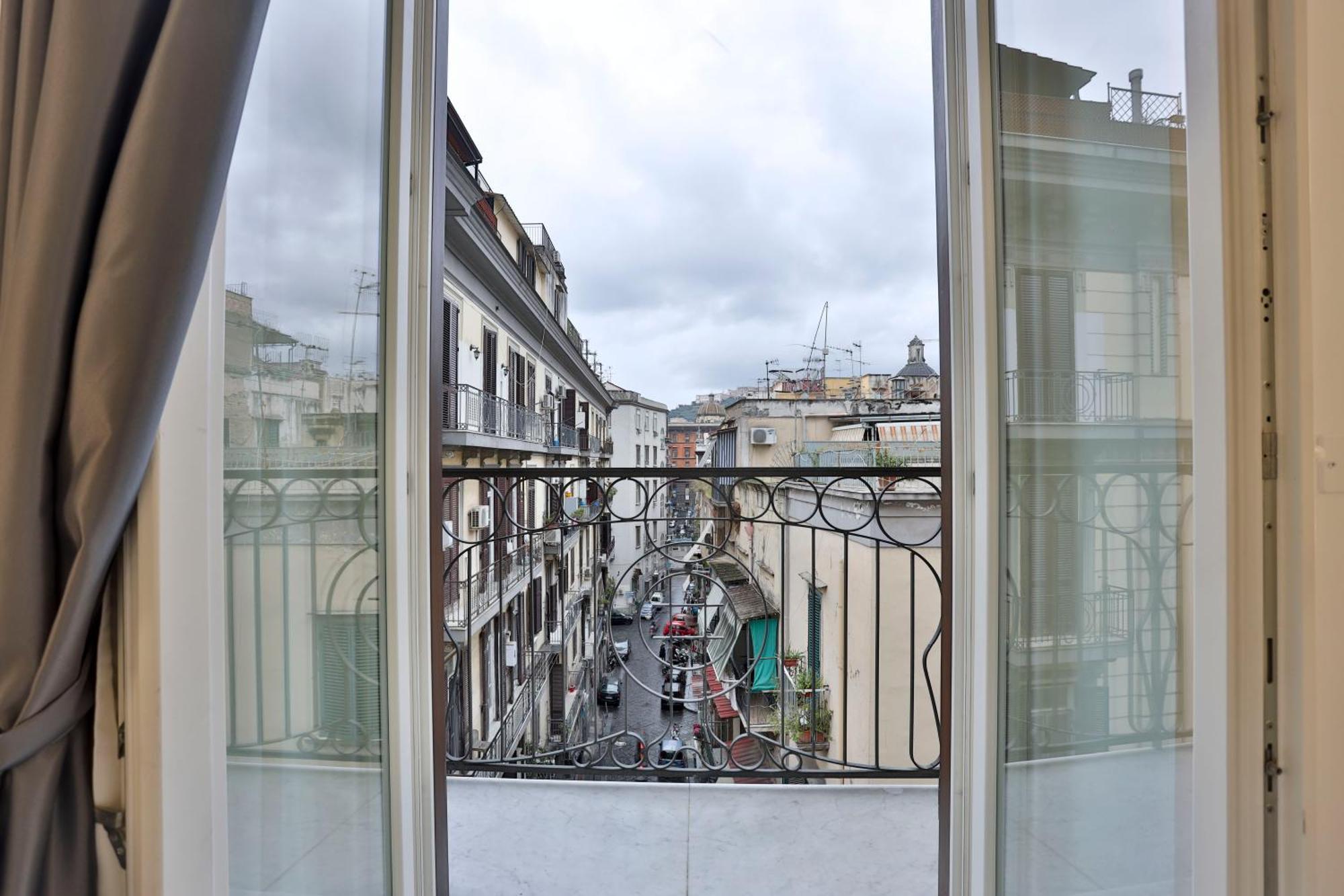 Hotiday Room Collection - Napoli Sant'Arcangelo Dış mekan fotoğraf